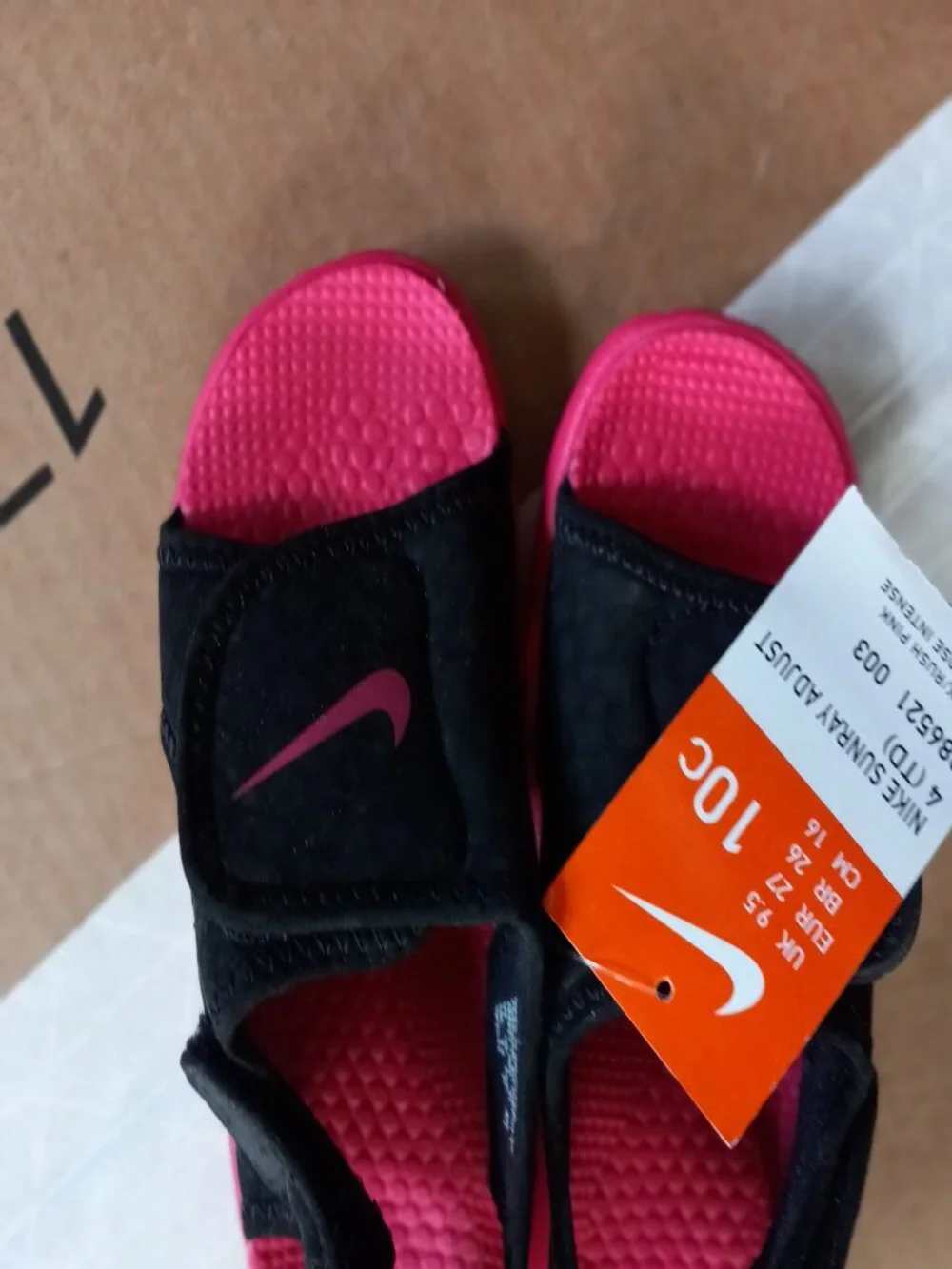 Nike Girls Sandals 10 new